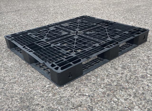 medium-use-plastic-pallet